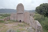 The tomb of giants, Sa Ena 'e Thomes 